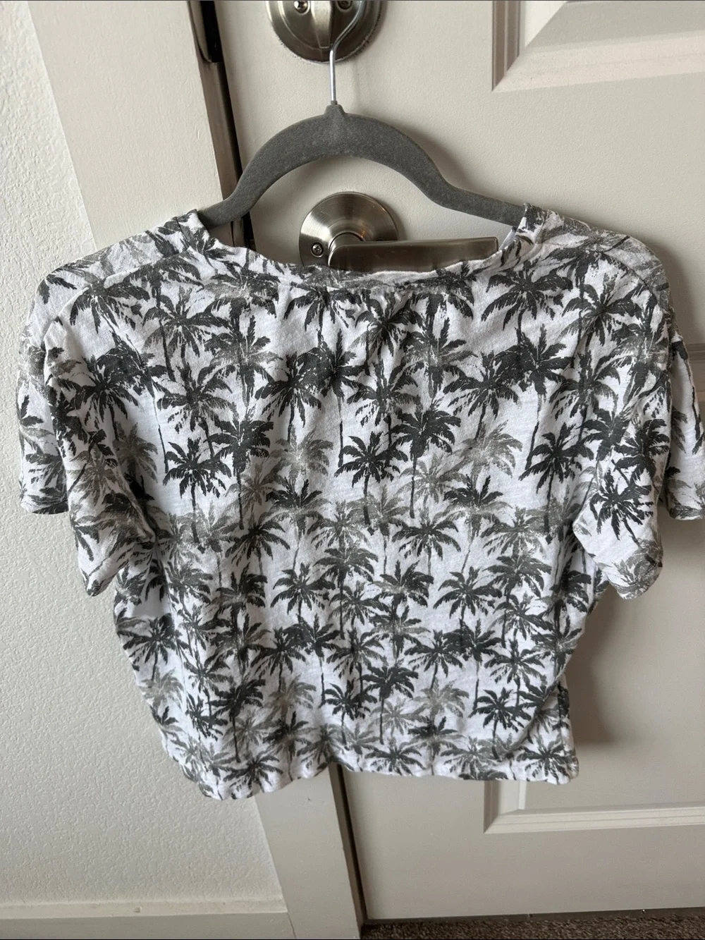 Anthropologie Palm-Print Crewneck Tee - White & Gray